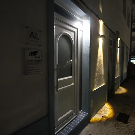 Discoveries House